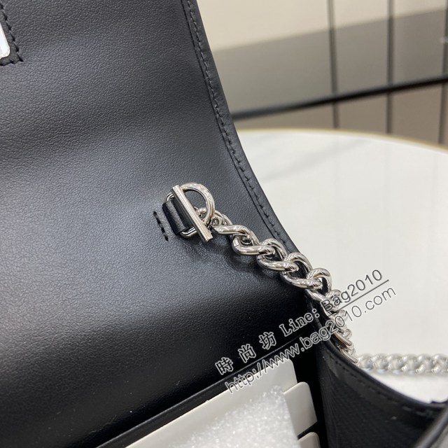 Gucci專櫃古馳最新款Marmont系列鏈帶錢包女士小斜挎包 jh2477型號：790060